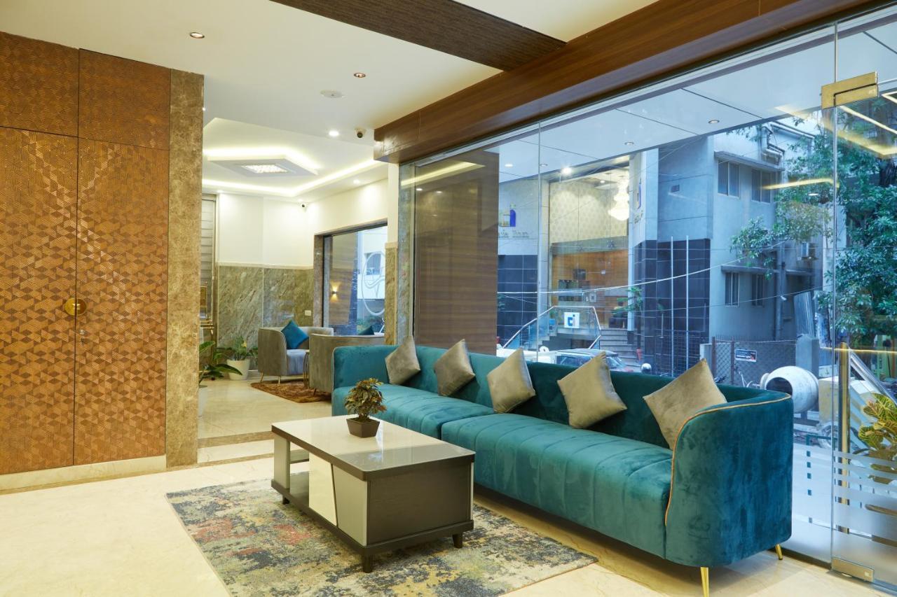 Vovo Premier Hotel Bangalore Exterior photo