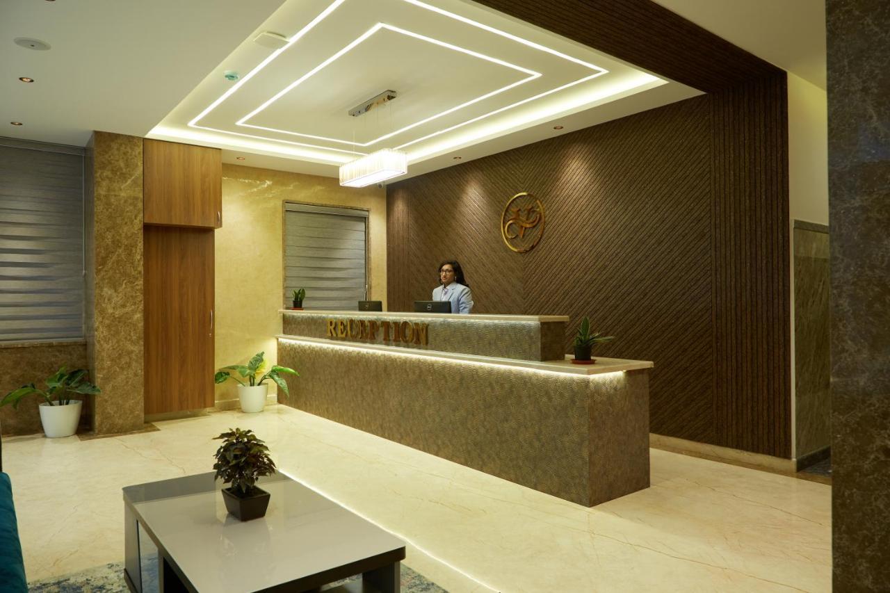 Vovo Premier Hotel Bangalore Exterior photo