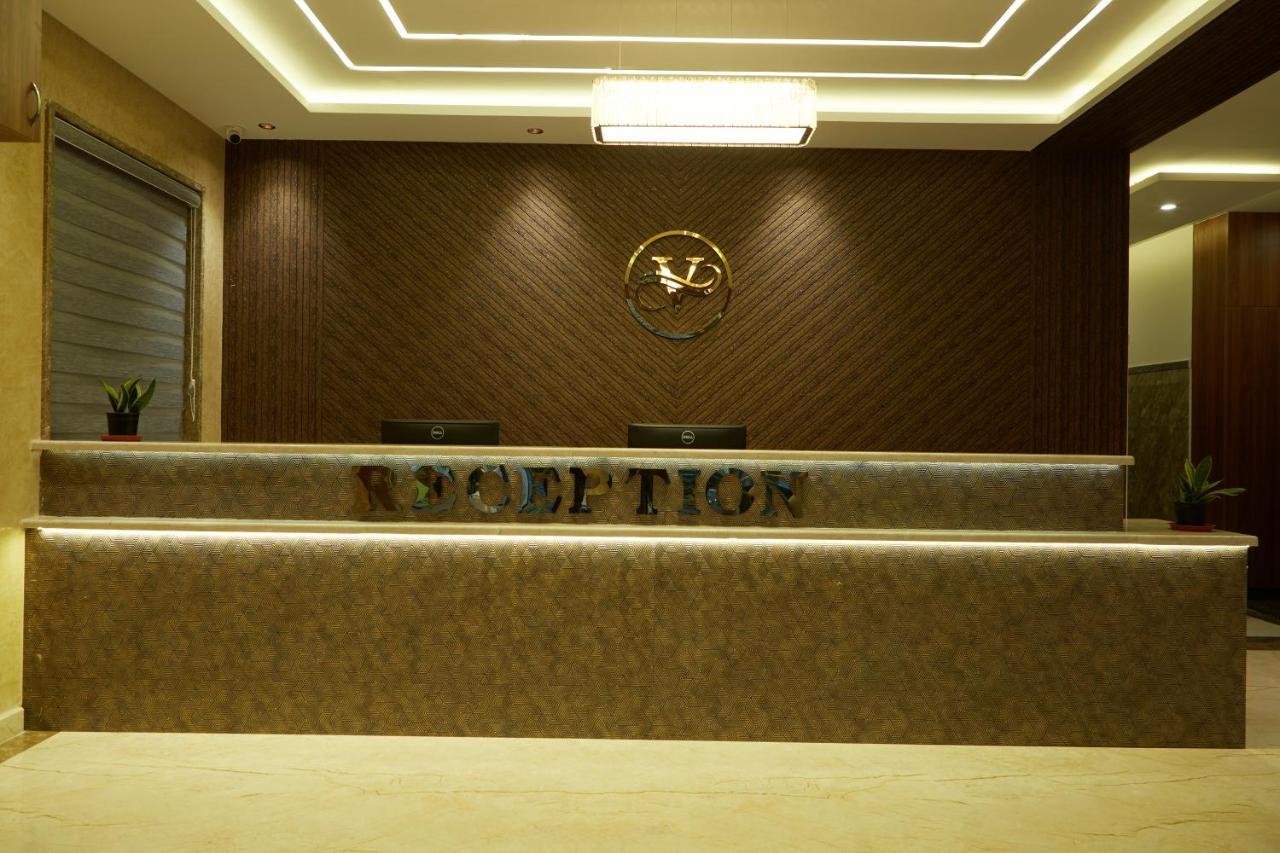Vovo Premier Hotel Bangalore Exterior photo